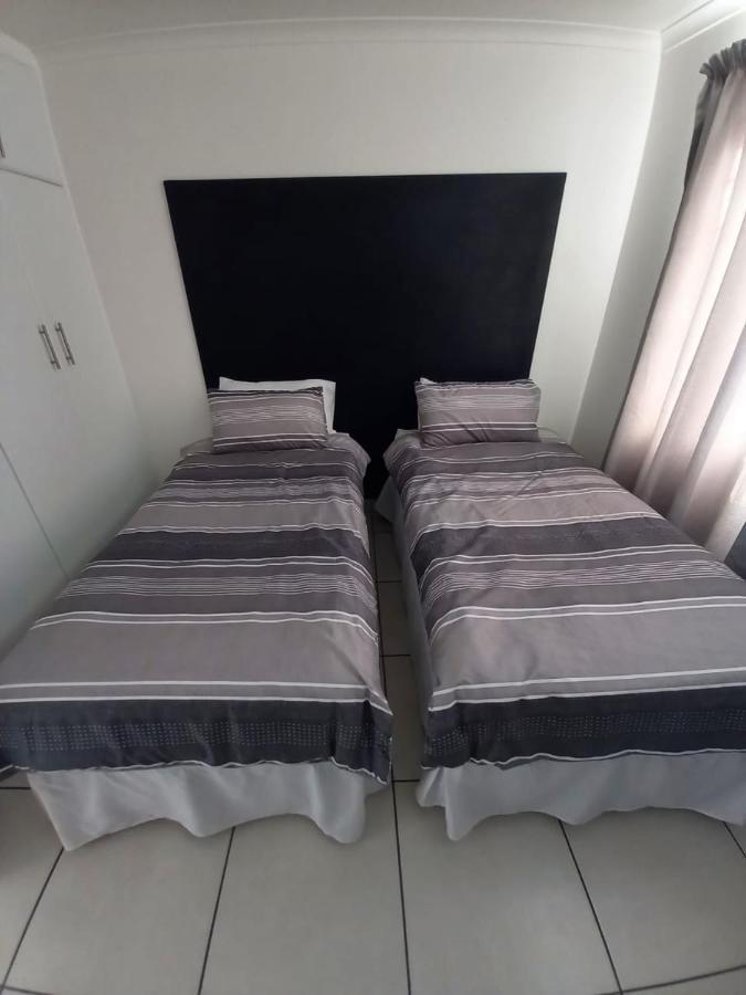 North Beach Durban Apartments 외부 사진