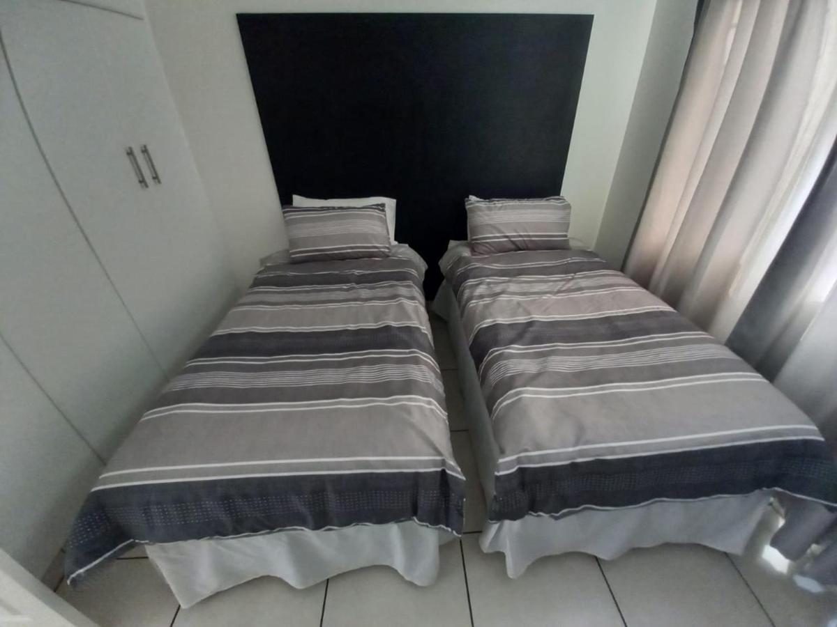 North Beach Durban Apartments 외부 사진